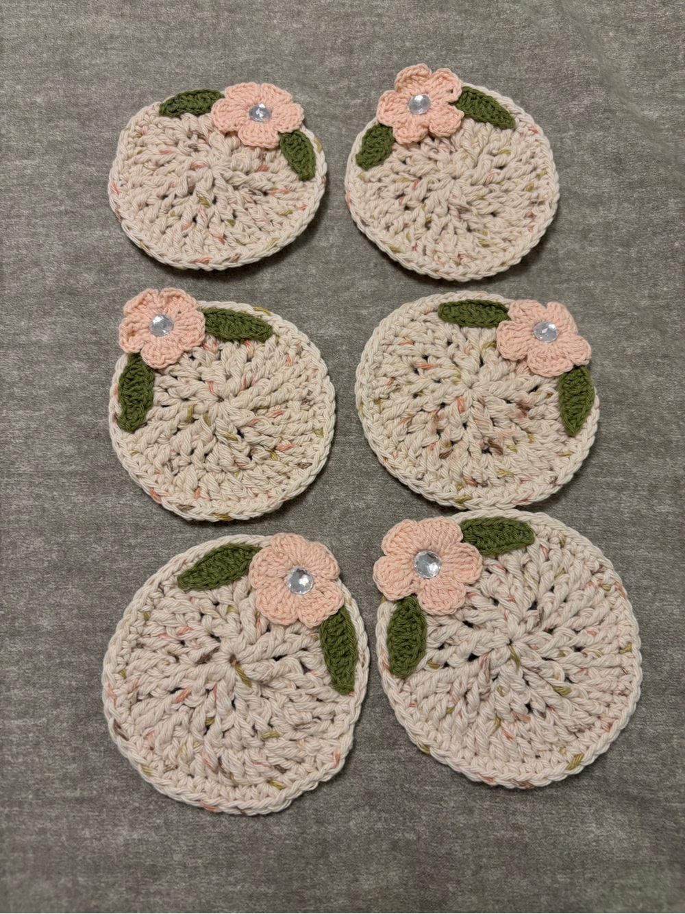 Handcrafted vintage SET OF 6 crochet Round Coasters Pink Flower leaf bead centre